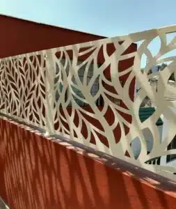 ساتر حديد ليزر