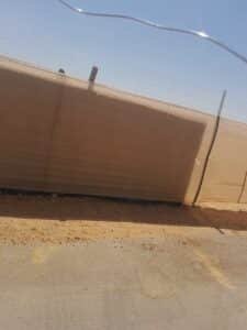 تركيب شبوك مواشي حديثة في نجران