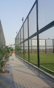 شبوك ملاعب حديثة في الطايف
